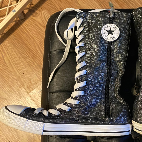 Chuck Taylor Converse Kids Mid-Calf Canvas Top Sz4 - Picture 4 of 5